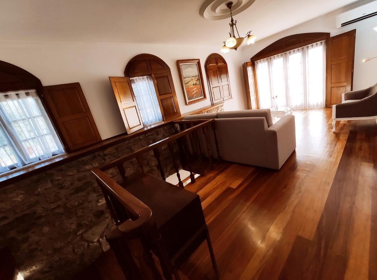 Villa Quinta Santa Lucrécia à Braga Extérieur photo